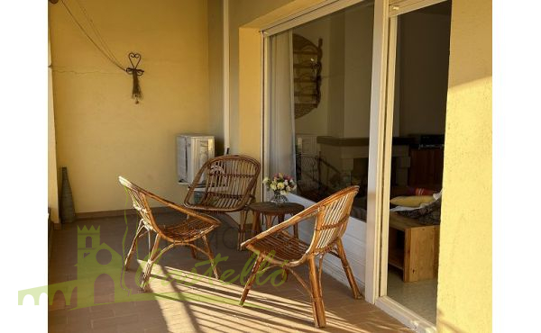 Terraza delantera