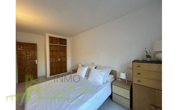 Dormitorio doble-2 con salida al patio jardín