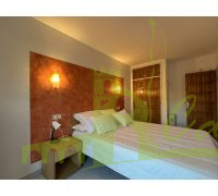 Dormitorio doble-1 con salida al patio jardín