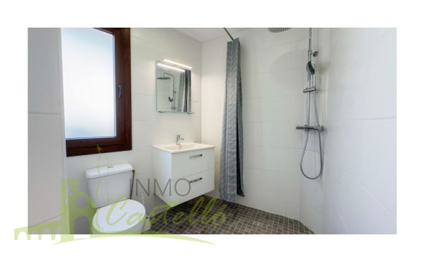 Planta primera baño completo