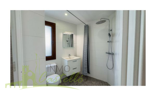 Planta primera baño completo
