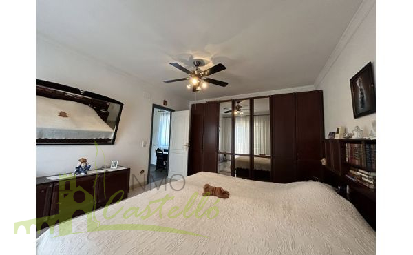 Amplio dormitorio doble