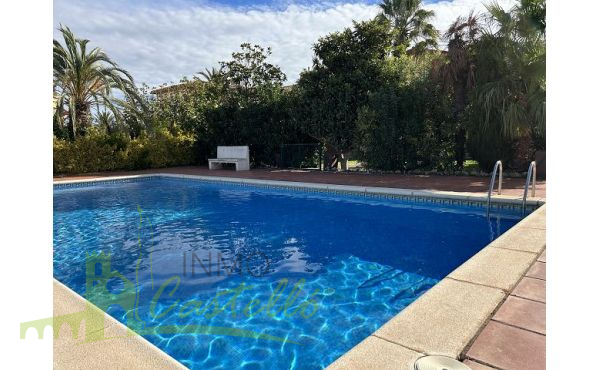 Piscina comunitaria