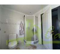 Baño completo con ducha