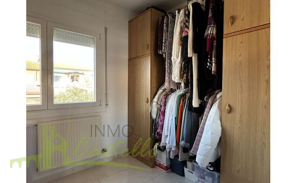 Dormitorio individual o vestidor